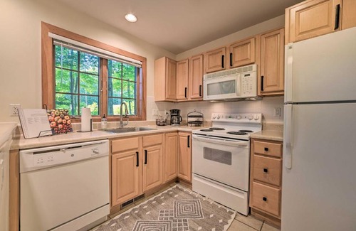 Boyne Falls Apartment | Ski-In and Ski-Out Boyne Mountain Condo on Boyneland!