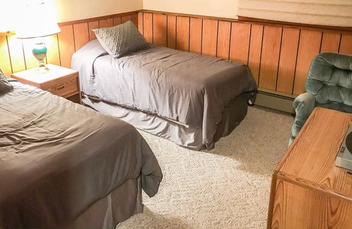 Upson Condo | Ski in And Ski out Whitecap Mountain Condo: Mountain Meadow's #4