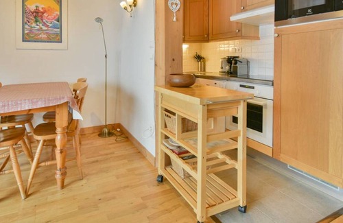 Le Chinaillon Apartment | Ski-in/out Apt, 4 pers, 2 bedrooms, sunny balcony, quiet area