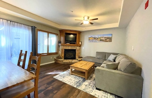 Four O'Clock Condo | Ski In/out cabin style condo
