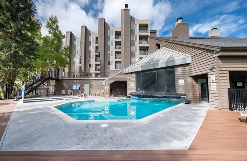 Winter Park Apartment | Ski-In/Out Condo w/Trails, Pool & Hot Tub