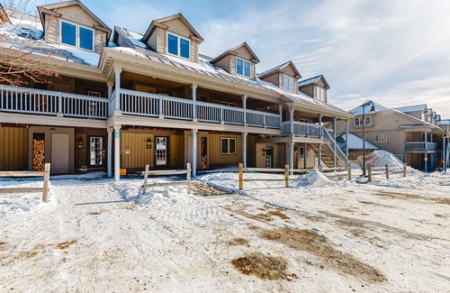 Ludlow Condo | Ski-in/out condo with fireplace, pool, hot tub, sauna & washer/dryer