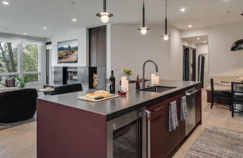 Highlands Townhomes Condo | Ski-in/Out Luxury in Beaver Creek | Chalet Brio