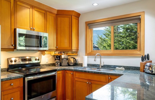 Upper Village House | SKI IN/OUT | Renovated 2025 | Private Hot Tub | Garage | Managed By Aloha Whistler