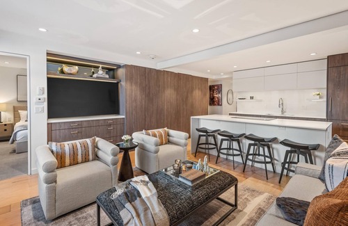 Aspen Apartment | Ski-in/out! Renovated 3BR, 3BA Aspen Condo