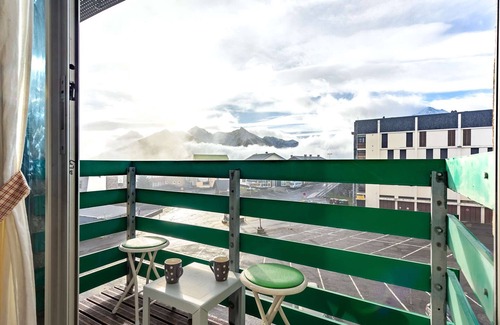 Pla d'Adet Apartment | Ski-in/Ski-out Studio for 4 with Mountain Views, Saint-Lary-Soulan