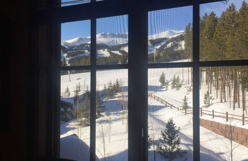 Breckenridge House | Ski-In/Ski-Out - 1 Bedroom Feb 24th - Mar 2nd 2024