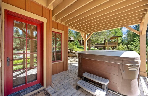 Tamarack Resort House | Ski-In Ski-Out | 2B With Bonus Space