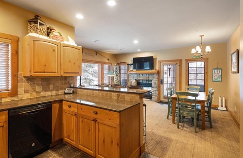 Boyne Falls Condo | Ski-In/Ski-Out 2BR Creekside Condo at Boyne Mountain w/Private Hot Tub!