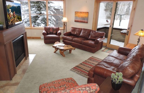 Telluride Condo | SKI-IN/SKI-OUT 5 BEDROOM, walking distance to everything in town!