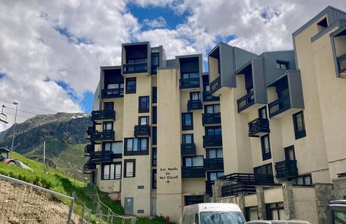 Val Claret Apartment | Ski-in/ski-out apartment, Val Claret center, 4 people, linen & cleaning included