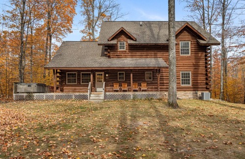 Harbor Springs House | Ski-In/Ski-Out Chalet at the Top of The Highlands!