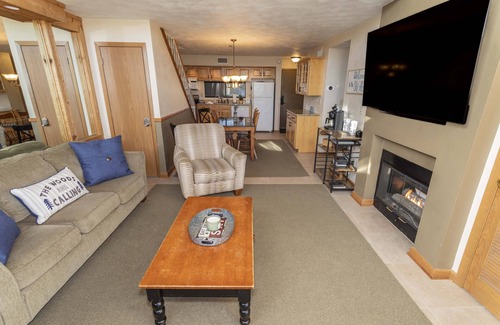 Champion Condo | Ski In Ski Out Condo