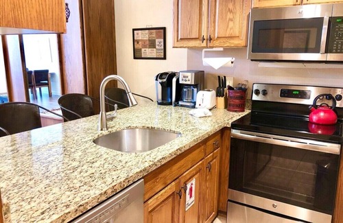 North Park City Apartment | Ski in/ski out condo at the base of Park City Mountain Resort