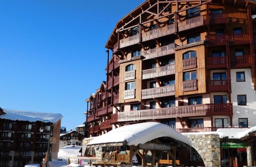 Val-Thorens Apartment | Ski-in/ski-out & foot of the slopes, fitness, balcony, tv, ski locker, 49m², Val Thorens