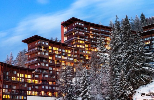 Arc-1600 Apartment | Ski-in/ski-out & foot of the slopes, fitness, swimming pool, sauna, hammam, terrace, balcony, tv