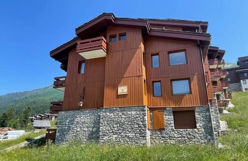 Les Avanchers-Valmorel Apartment | Ski-in/ski-out & foot of the slopes, 1st floor, view ski slopes, terrace, tv, ski locker, 33m²
