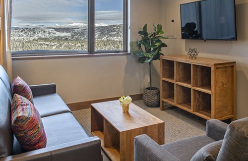 Breckenridge Resort | Ski In/Ski Out from Your Luxury 1-BR Suite