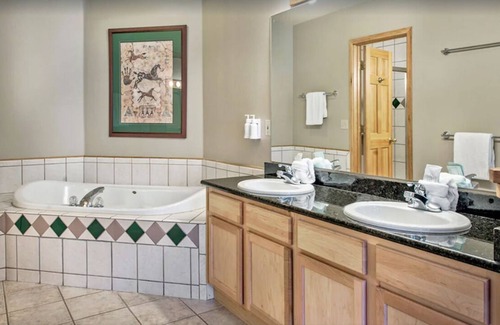 Four O'Clock Resort | Ski-In/Ski-Out Grand Timber Lodge Retreat+Amenities, 2BD Suite, Sleeps 8