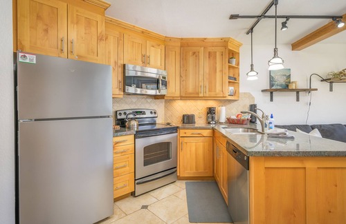 Winter Park Condo | Ski-in Ski-out Iron Horse Studio Condo C