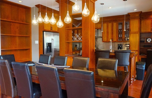Mont-Tremblant House | SKI IN/SKI OUT - Luxury in the Heart of Tremblant