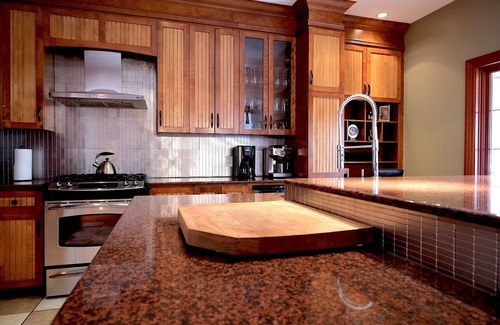 Mont-Tremblant House | SKI IN/SKI OUT - Luxury in the Heart of Tremblant