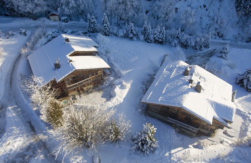 Demi-Quartier Ski Chalet | Ski-in/Ski-out Megeve luxury with jacuzzi & stunning views