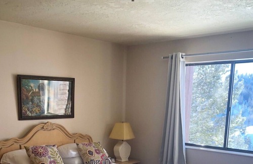 Powder Mountain Condo | Ski-in ski-out Powder Mountain condo 2 bedroom. 2 baths. Fireplace.