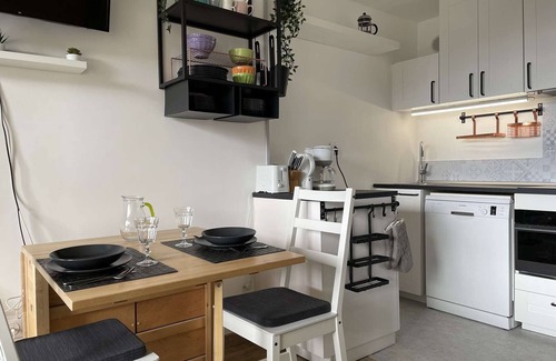 Montgenevre Apartment | Ski-In/Ski-Out Studio with Balcony, Sleeps 4 - Modern Amenities