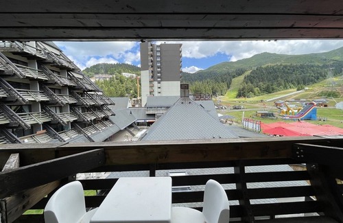 Laveissiere Apartment | Ski-in/Ski-out Studio, South-East Balcony, Sleeps 4, Shops Onsite