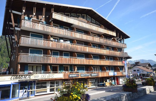 Les Gets Apartment | Ski-in/Ski-out Studio in Les Gets - Near Shops & Lifts