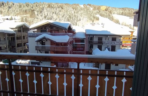 Les Gets Apartment | Ski-in/Ski-out Studio in Les Gets - Near Shops & Lifts