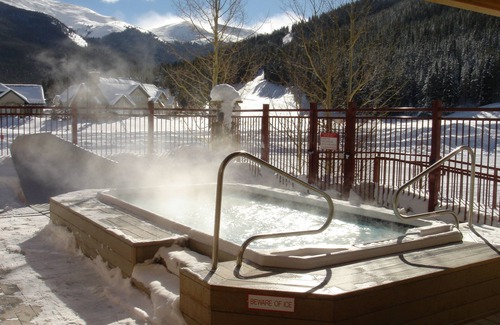 East Village at Copper House | Ski-In/Ski-Out Super Bee Lift