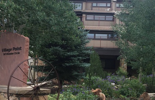 East Village at Copper House | Ski-In/Ski-Out Super Bee Lift