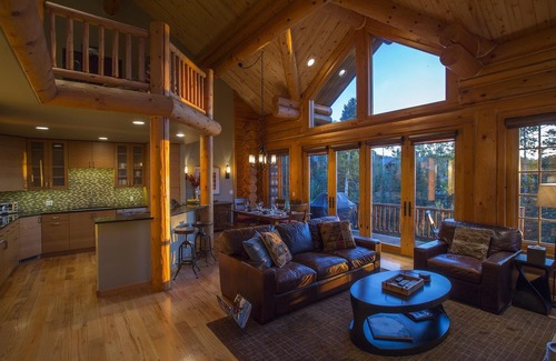 Mountain Village House | Ski in/Ski Out Lodges on Sundance 3 BR+, Log Home