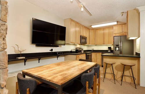 Snowmass Village Condo | Ski-In/Ski-Out Steps to Snowmass Lifts! Hot Tub, Fireplace, Covered Parking, Balcony Views & Winter!