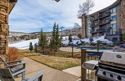 Snowmass Village Condo | Ski-In/Ski-Out Mountain Retreat! Hot Tub, Cozy Fireplace & Stunning Mtn Views Your Winter Escape