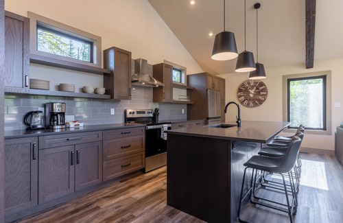 East Kootenay House | Ski In to your Private Hot Tub. Foosball