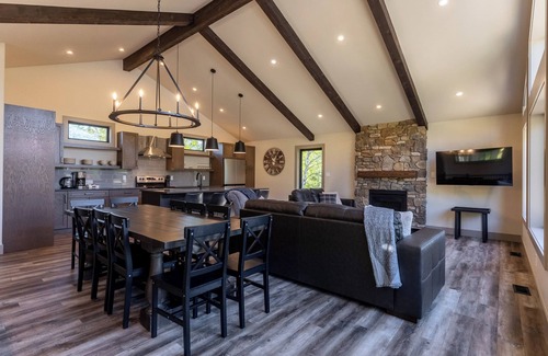 East Kootenay House | Ski In to your Private Hot Tub. Foosball