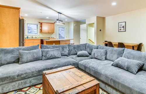 Bridgton Apartment | Ski-InandSki-Out Condo at Pleasant Mountain!