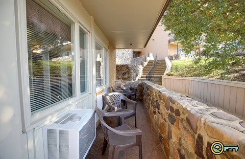 Mount Jackson Condo | Ski/MTB/Golf Condo (#118) - Slope side | Mountain & golf course views | Walk-in access!