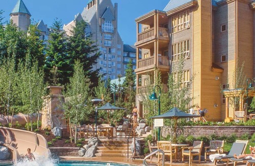 Blackcomb Resort | 🎿 Ski Paradise at Hilton Embarc Whistler Resort - 2 Bedroom - Sleeps 6