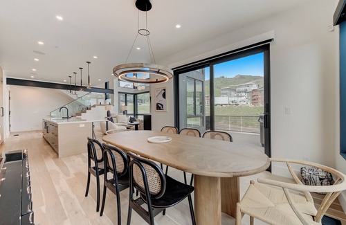 Park City House | Ski Retreat at Canyons Village, sleeps 12