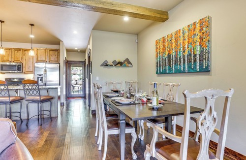 Keystone House | Ski Shuttle & Community Perks: Keystone Townhome