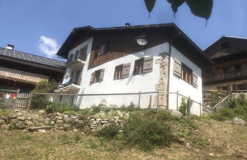 Saint-Jean-dʼAulps Ski Chalet | Ski/Summer Chalet in Bas Thex near Morzine