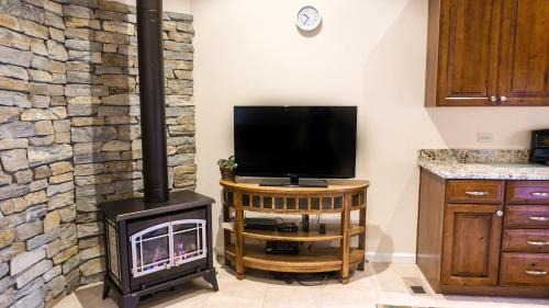 Truckee Hotel | Ski Trails 4024
