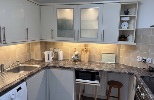 Dunfermline Apartment | Skibo Vista Dunfermline - sleeps 4 guests in 2 bedrooms