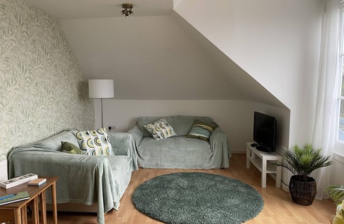 Dunfermline Apartment | Skibo Vista Dunfermline - sleeps 4 guests in 2 bedrooms