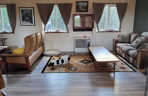 Sterling Cabin | Skilak Ridge Retreat - Kenai Peninsula Basecamp