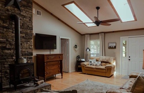 Andersonville House | Skip's Place - A Nice Getaway Near Norris Lake